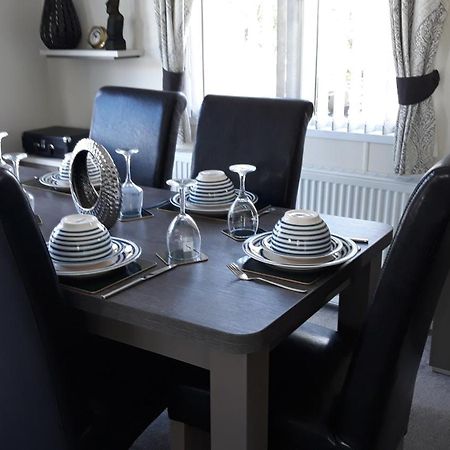 Luxury 6 Berth Lodge At Quince 10 Ferndown Esterno foto
