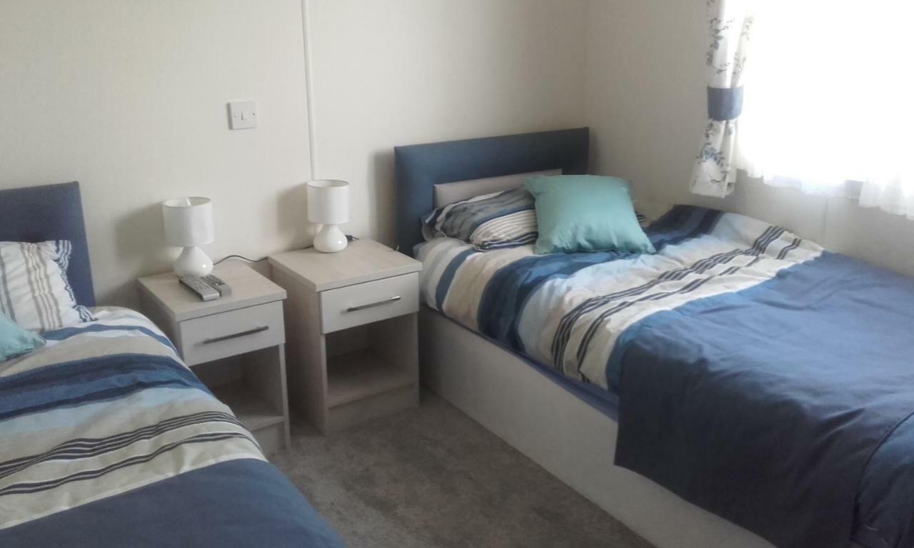 Luxury 6 Berth Lodge At Quince 10 Ferndown Esterno foto